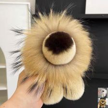 Плюшен ключодържател Raya Toys Лъвче, естествен косъм от миеща мечка, 15 см