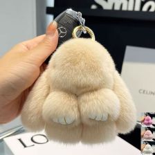 Плюшен ключодържател Raya Toys Зайче, естествен косъм от заек, 10 см