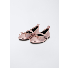 4669663 GIRL SHOES SLIGHTLY PIN