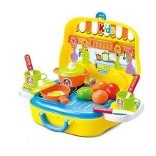 Кухня в куфарче Raya Toys