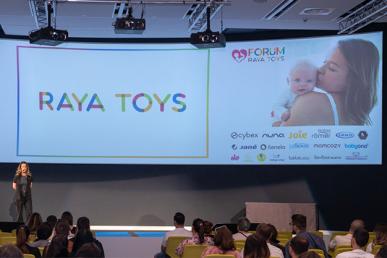 Форум Raya Toys IV събра стотици бъдещи и настоящи родители в София